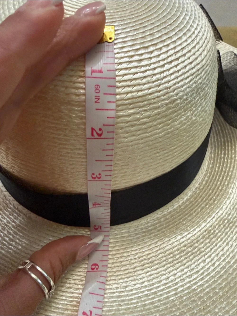 Vintage Elegant Derby Cream Straw Hat with Black Ribbon Accent